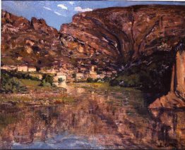 Petit village au pied de la falaise Petit village au pied de la falaise