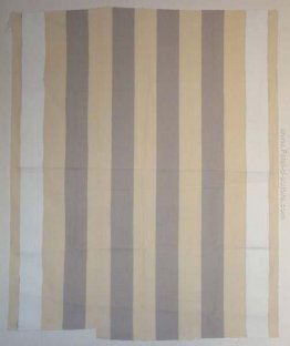 Peinture acrylique blanche sur tissu rayé blanc et gris clair Peinture acrylique blanche sur tissu rayé blanc et gris clair