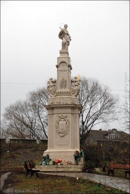 Roadside figura di San Giovanni Nepomuceno Roadside figura di San Giovanni Nepomuceno