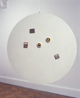 Untitled (Punti fotografici Moveable magnetici del Disco metalli Untitled (Punti fotografici Moveable magnetici del Disco metalli