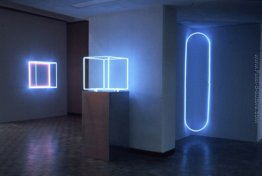 Blue Box Off the Wall, Blue Box, blu all'interno Angolo Neon Blue Box Off the Wall, Blue Box, blu all'interno Angolo Neon