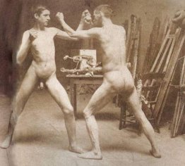 Due ragazzi nudi pugilato in atelier Due ragazzi nudi pugilato in atelier