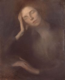 Donna che si appoggia su una tabella