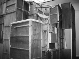 Merzbau visto dall'esterno Merzbau visto dall'esterno