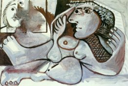 Reclining Nude con la corona Reclining Nude con la corona
