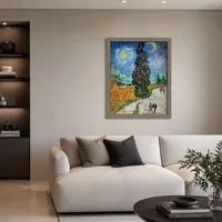 Strada con cipressi — Residenza contemporanea