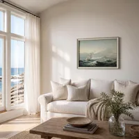 Vista sul mare con nave a vela in mare agitato — Rifugio sulla costa